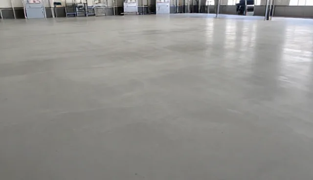 环氧地坪施工中两种做法的取舍与适用条件分析